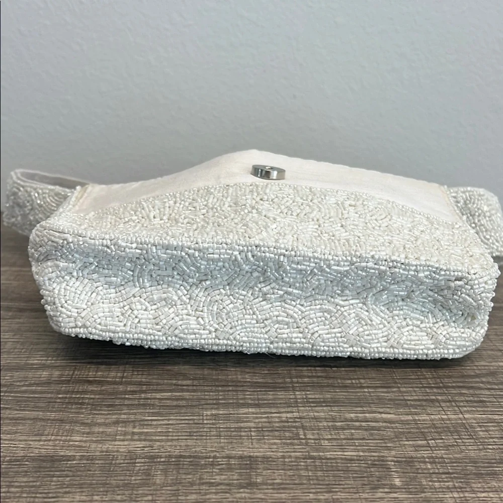 Lulu | Beaded Bag w/ Rhinestone Embellishments 🤍 - Picture 9 of 13